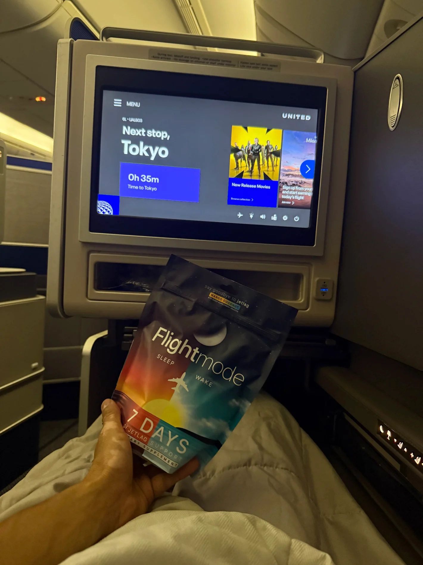 Flightmode Sleep and Wake gummies pack
